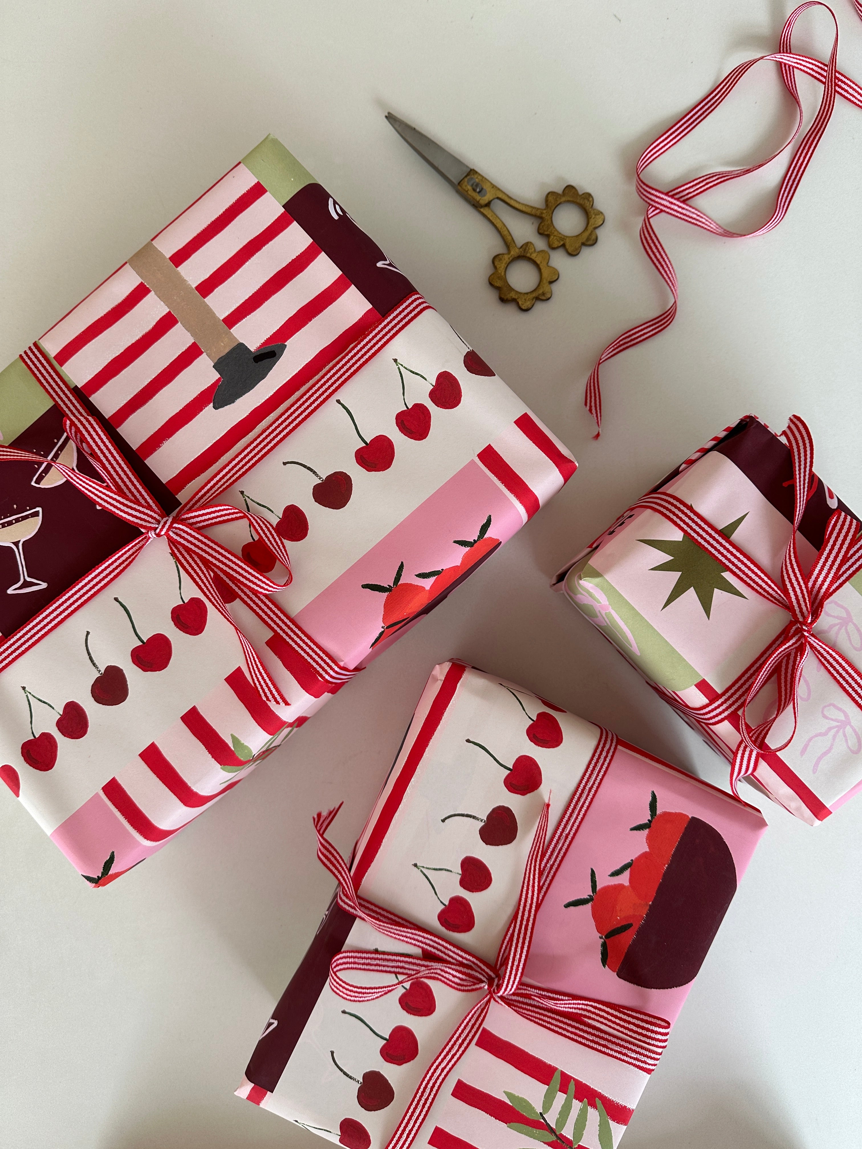 HOL x Maddy Jovicic Christmas Gift Wrap